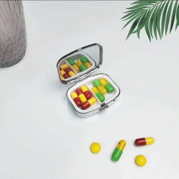 NEW! Beautiful Stain Glass Style Floral Compact Medicine Case - Picture 4 of 4